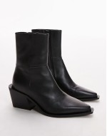block heeled western chelsea boots in black