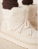 suedette snow boot in cream