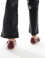 Dorina studded ballet flats with strap in burgundy