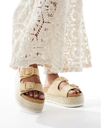 Traffic double buckle flatform mules in natural