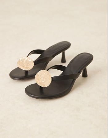 Heated trim detail toe thong mid sandals in black