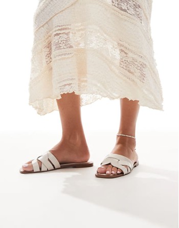 bed sandal in white