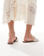 bed sandal in white